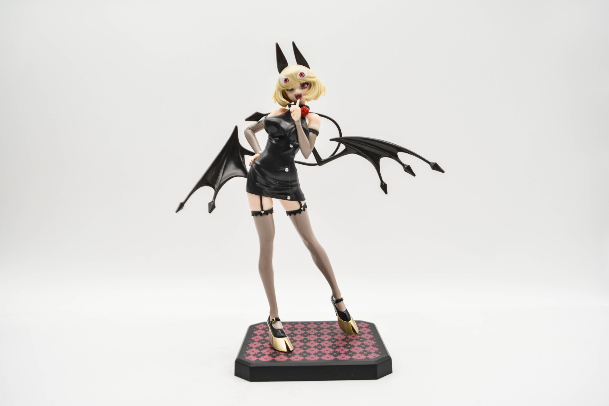 Debby the Corsifa wa Makezugirai - Debby the Corsifa - Luminasta